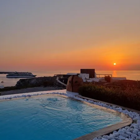 Sunset Villa *