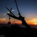 Sunset Villa *
