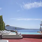 Sunset Villa *